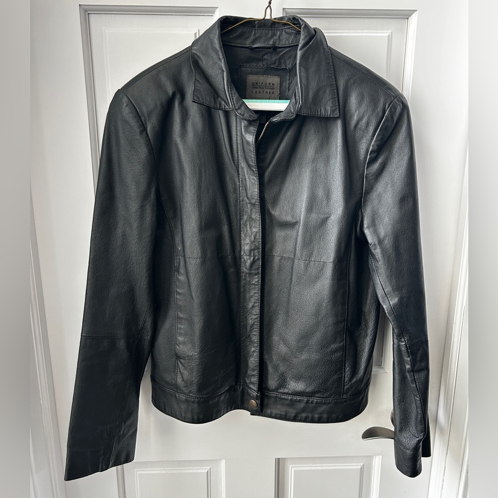 Size 6 Black Leather Jacket - John Paul Richard